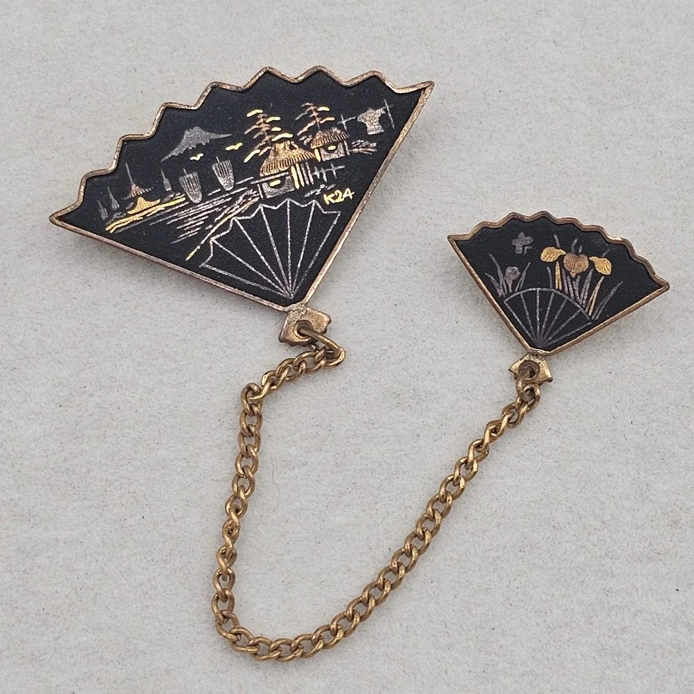 Vintage Japanese Damascene Fan Brooches Sweater Guard K24 Inlay Landscape Japan